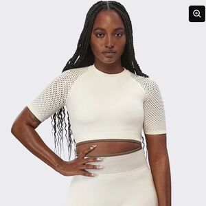 Adidas x Ivy Park Women Seamless Crop Top , Off White Color , Size Medium